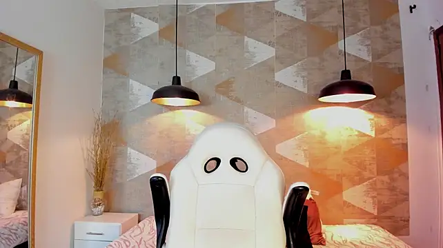 LalilaBrunettee