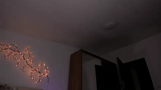ScarlettJakobs live cam on StripChat