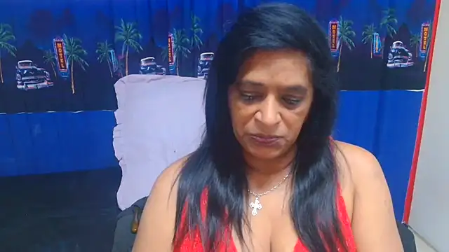 INDIANFUSION live cam on StripChat