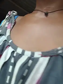 Sweet-runi live sex cam