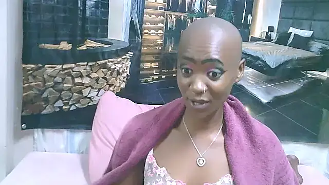 EbonyOlive69