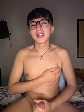CamiRojas_boy live cam on StripChat