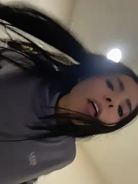 LovelyEyess webcam