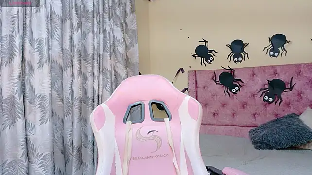 sweet__thang live cam on StripChat