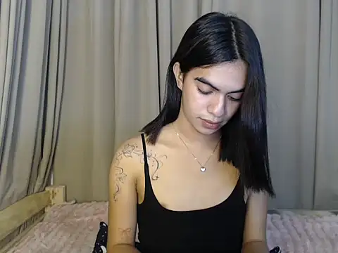 hottie_trixie live cam on StripChat