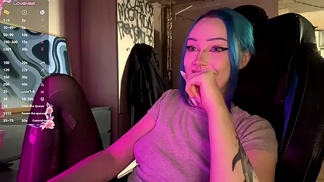 AnnieTouch live cam on StripChat