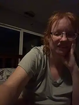 Lenaravenswood live cam on StripChat