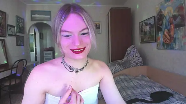 milliKira006 live cam on StripChat