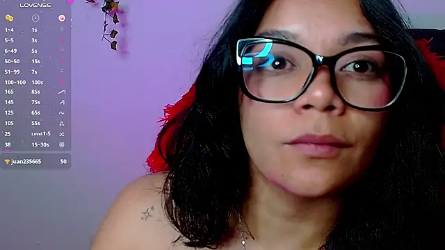Messy_jules live cam on StripChat