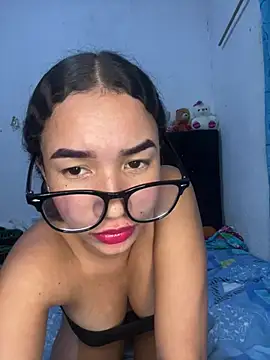 zoeyfierce2 live cam on StripChat