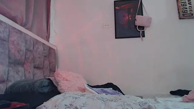 dolcemacca live cam on StripChat