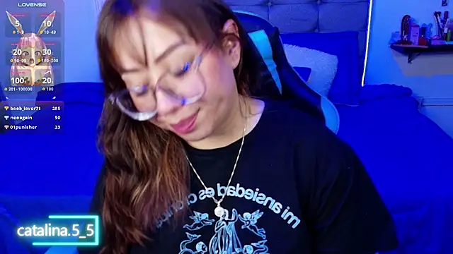 Kata_Bigboobs live cam on StripChat