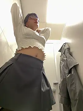 only_april (F teen) - LOUD MOANS IN THE SUPERMARKET