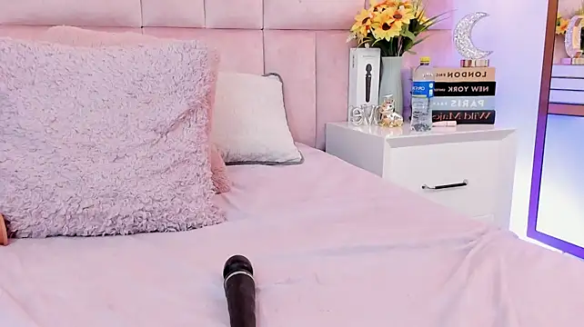 Ella_Parker_