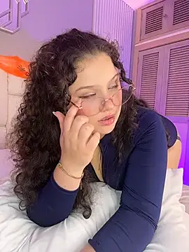 salem_cute_ (F teen) - CONTROL TOY+ FINGERS IN PUSSY