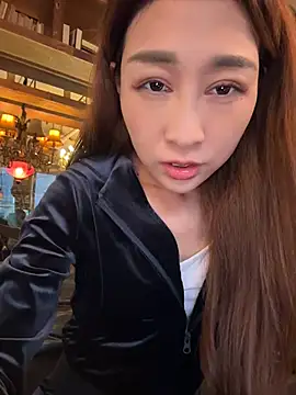 mmajb (F young) - 户外脱掉上衣