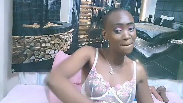 EbonyOlive69