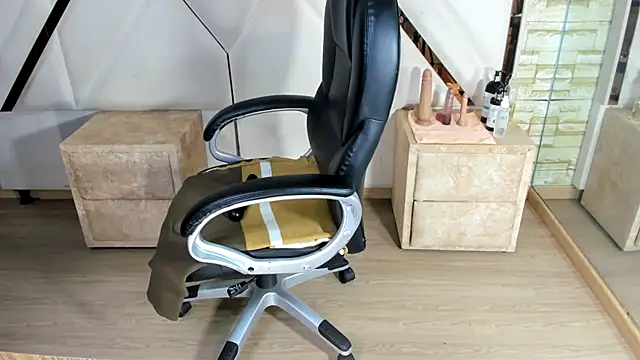 Alisha_Milf
