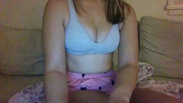 X-Brunette_Barbie-X live cam on StripChat