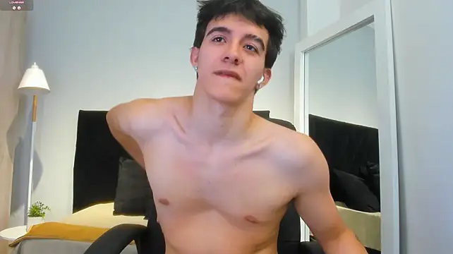 Austinbolt live cam on StripChat