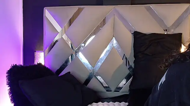 Alexxey_x live cam on StripChat