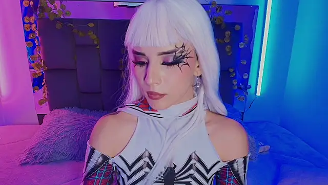 Giaa_Moretii live cam on StripChat