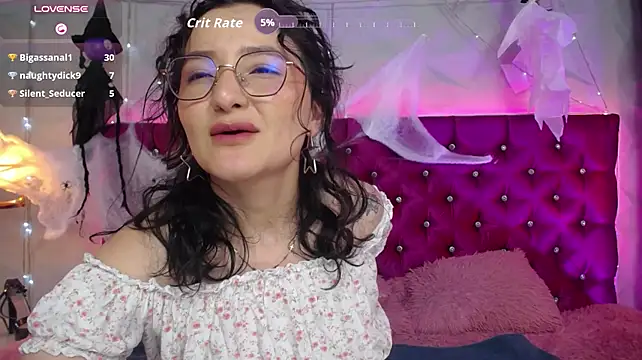 Samantha-lovve live cam on StripChat