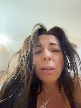 Almmaxxxx live cam on StripChat