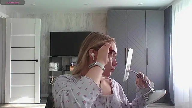 Annie_Cohn live cam on StripChat