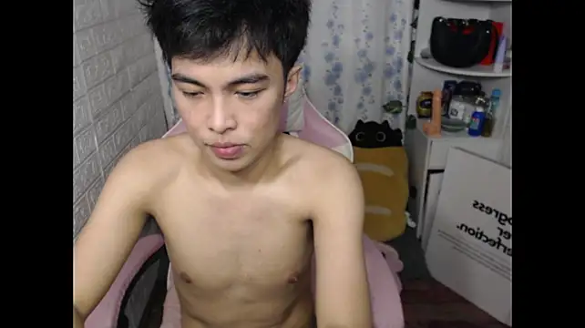_peachyboyyy