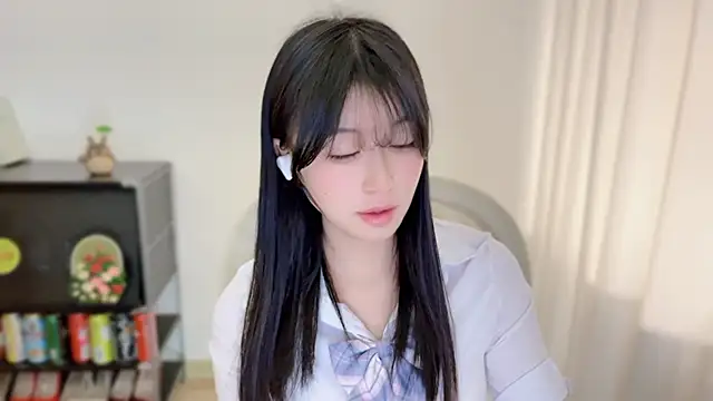 Onechestnut live sex cam