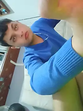Andres_medi32 live cam on StripChat