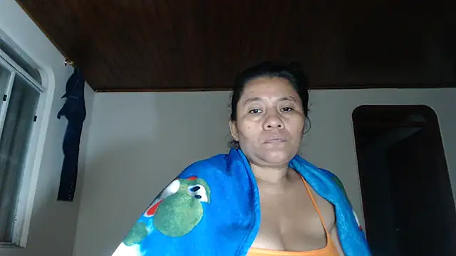 adrixxx38 live cam on StripChat