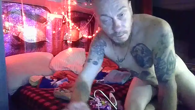 deepinnnnn live cam on StripChat