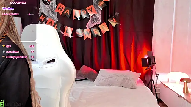 Valerie_Woods live cam on StripChat