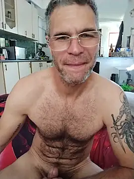 Gorgo2go2 live cam on StripChat