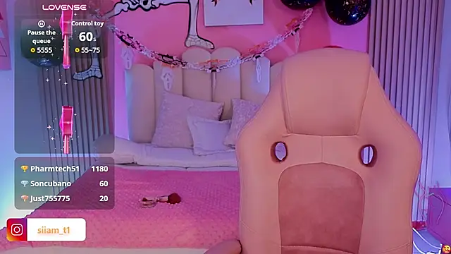 BabySiiam live cam on StripChat