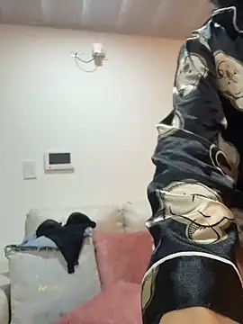 Aleja_Castillo live cam on StripChat