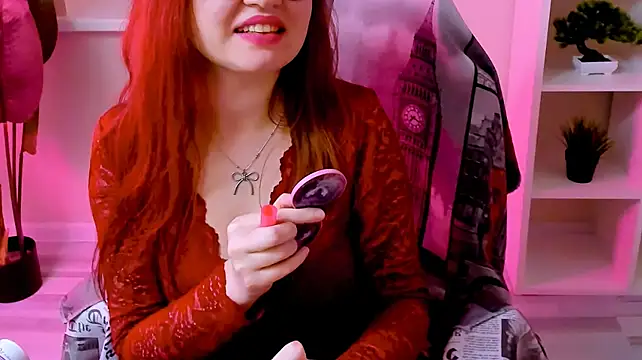 CarolGiggly live sex cam