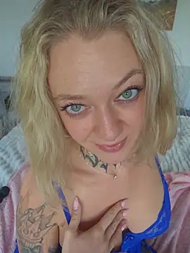 Valery_Venom live cam on StripChat