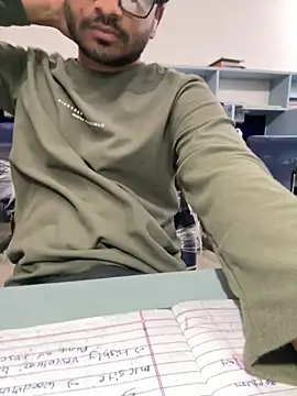 mutaantttg live cam on StripChat