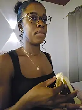 im_camila__ (F young) - Fingering pussy...teasingly❤️‍🔥