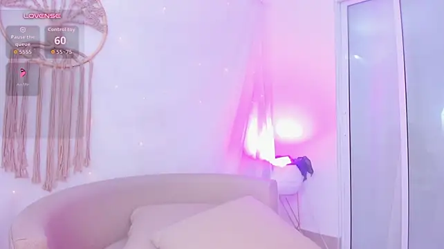 Ginni_charlotte