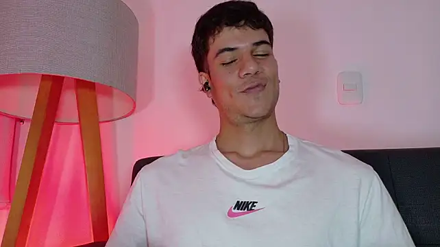 Derek_stud_