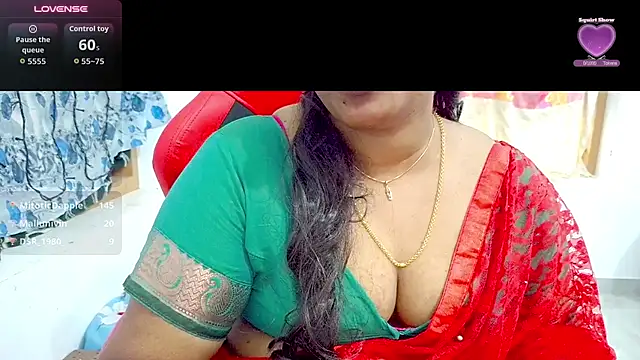 MALLUIVANIYA_COUPLE live cam on StripChat