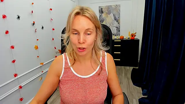 Sinty_Devis live cam on StripChat