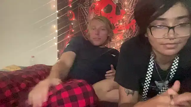 NikkiAndJohnny777