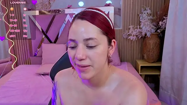 ANNE_TAY1