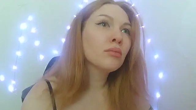 Katy_Brie live cam on StripChat