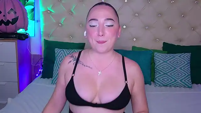 AVA_MAXIMUS